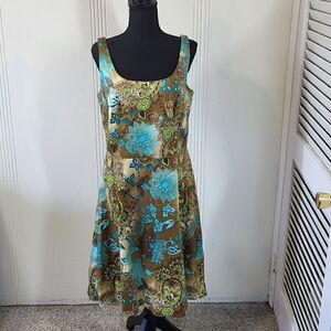 B. Smart  Sleeveless Dress